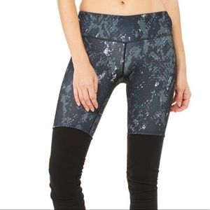 Women’s Alo Goddess Leggings